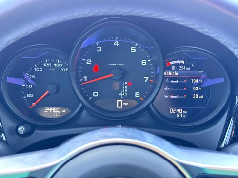 Used 2020 Porsche Macan image 31