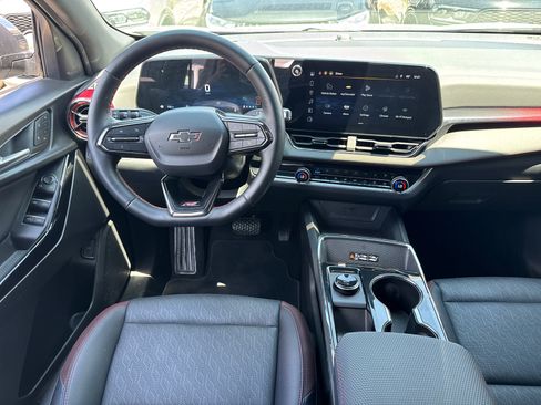 Used 2025 Chevrolet Equinox RS w/ Convenience Package III FWD image 8