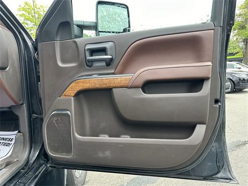 Used 2016 Chevrolet Silverado 3500 High Country w/ Duramax Plus Package image 21