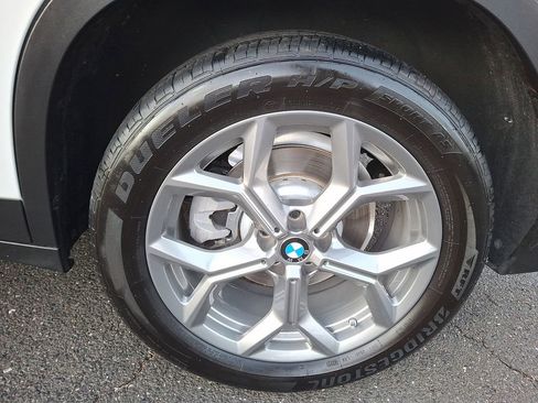 Used 2023 BMW X4 xDrive30i w/ Premium Package image 6