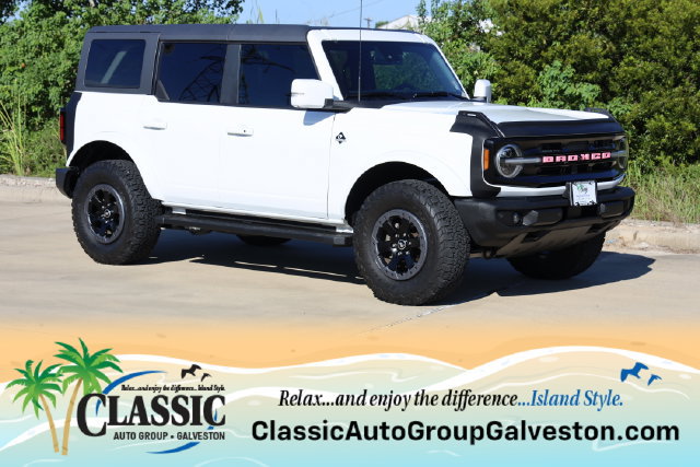 Used 2022 Ford Bronco Outer Banks AWD/4WD image 1