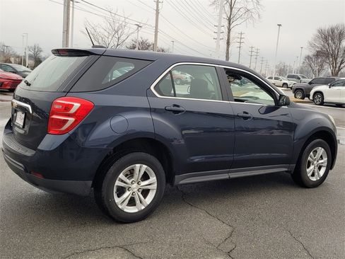 Used 2017 Chevrolet Equinox LS image 3