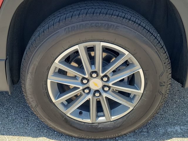 Used 2023 Chevrolet Traverse LT w/ LPO, Floor Liner Package AWD/4WD image 9