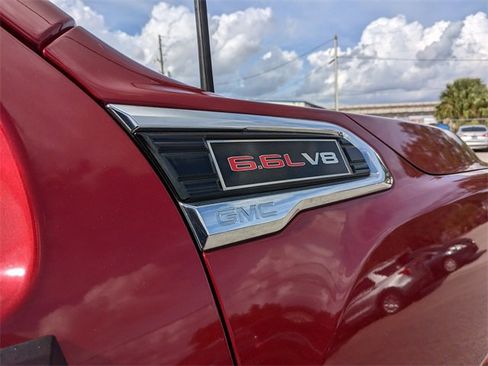 Used 2022 GMC Sierra 3500 SLT w/ SLT Premium Package image 13