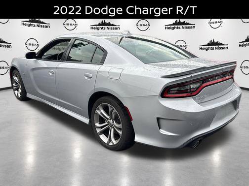 Used 2022 Dodge Charger R/T RWD image 3
