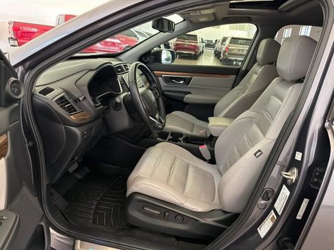 Used 2017 Honda CR-V Touring image 16
