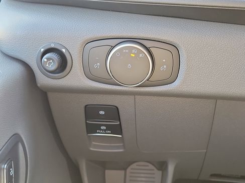 New 2026 Ford Transit 250 148 Medium Roof w/ Load Area Protection Package image 22