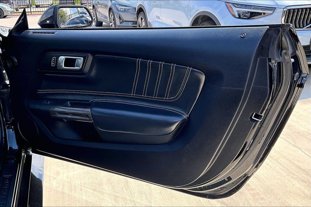 Used 2018 Ford Mustang GT RWD image 22