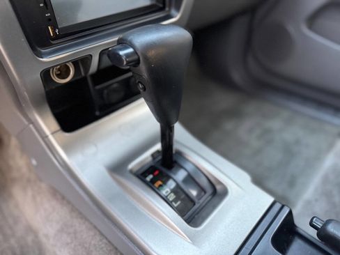 Used 2001 Toyota 4Runner SR5 image 22