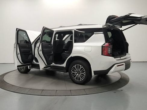 Used 2026 Nissan Armada Platinum RWD image 14