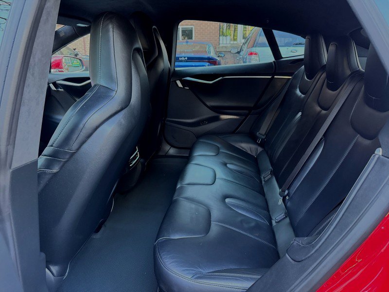 Used 2015 Tesla Model S 70D AWD/4WD image 29