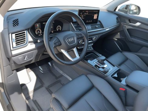 Used 2023 Audi Q5 e Premium image 4