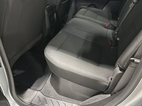 Used 2023 Chevrolet Colorado LT AWD/4WD image 24