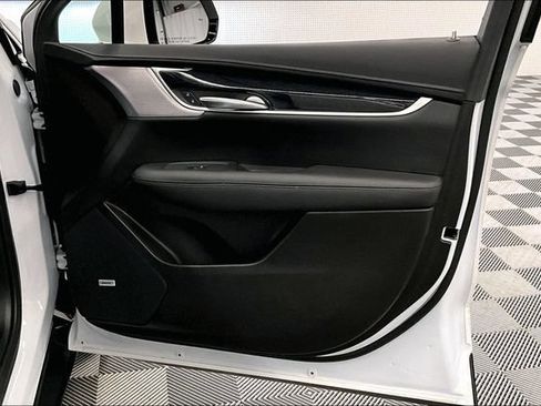 Used 2025 Cadillac XT5 Premium Luxury FWD image 22