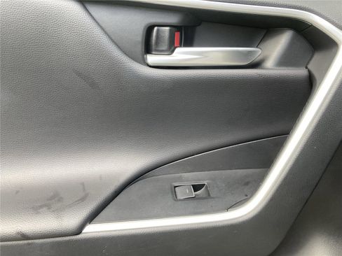 Used 2024 Toyota RAV4 Adventure image 32