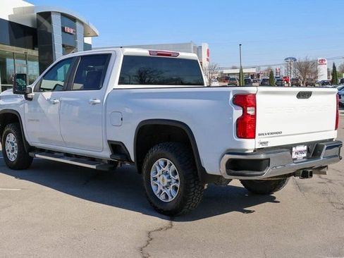 Used 2023 Chevrolet Silverado 2500 LT w/ Convenience Package image 5