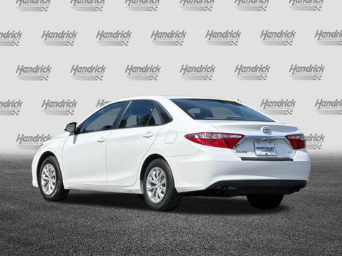 Used 2016 Toyota Camry LE FWD image 7