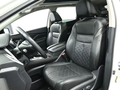 Used 2023 Nissan Murano Platinum w/ Cargo Package image 13