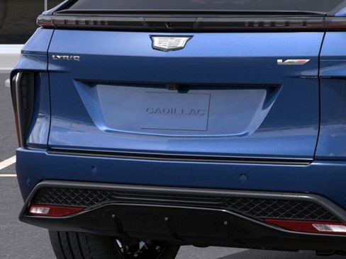 New 2026 Cadillac Lyriq V w/ Exterior Carbon Fiber Package image 14