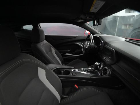 Used 2018 Chevrolet Camaro LT image 42