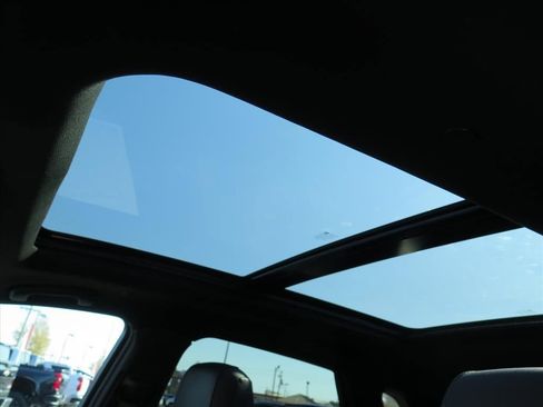 Used 2025 Cadillac XT5 Premium Luxury image 12