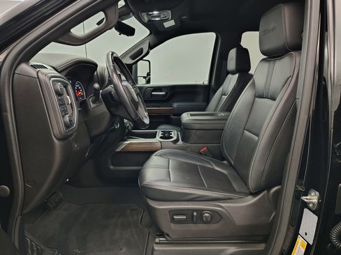 Used 2022 Chevrolet Silverado 3500 High Country w/ Technology Package image 26