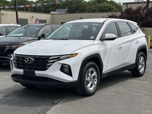 Used 2024 Hyundai Tucson SE AWD/4WD image 1