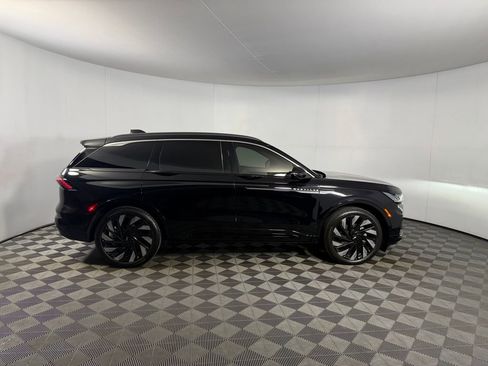 Used 2025 Lincoln Nautilus Black Label w/ Jet Appearance Package AWD/4WD image 5