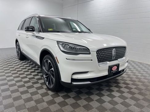 Used 2023 Lincoln Aviator Reserve w/ Equipment Group 201A AWD/4WD image 1