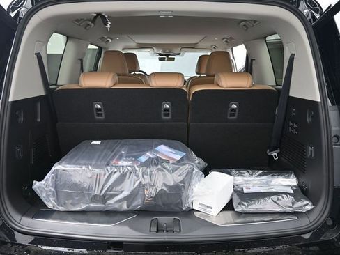 New 2026 INFINITI QX80 Luxe w/ Cargo Package image 31