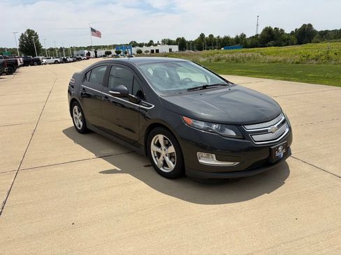 Used 2015 Chevrolet Volt Premium w/ Premium Trim Package FWD image 8
