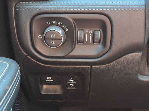 Used 2022 RAM 1500 Limited AWD/4WD image 24