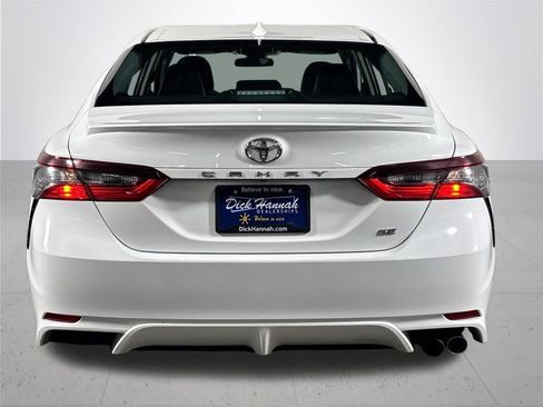 Used 2023 Toyota Camry SE image 7