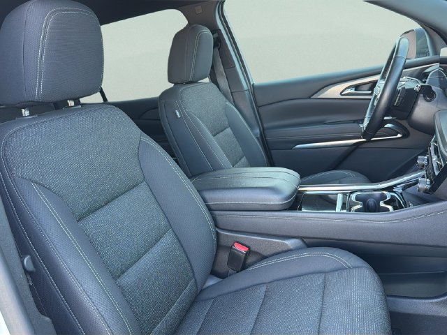 Used 2024 Chevrolet Traverse LT FWD image 20