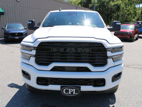 Used 2025 RAM 2500 Big Horn AWD/4WD image 11