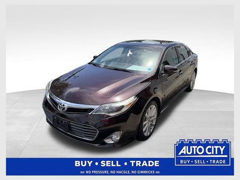Used 2013 Toyota Avalon Limited FWD image 1