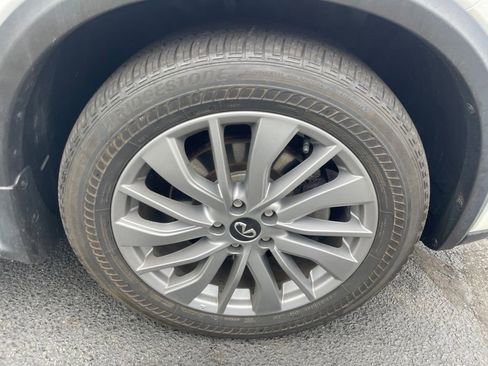 Used 2023 INFINITI QX50 Luxe AWD/4WD image 25