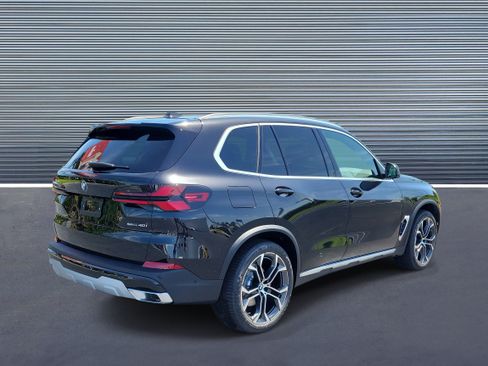 New 2026 BMW X5 sDrive40i w/ Climate Comfort Package RWD image 3