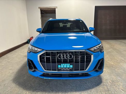 Used 2022 Audi Q3 2.0T Premium image 3