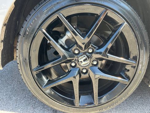 Used 2024 Honda Civic Sport image 11