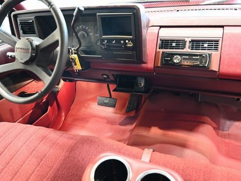 Used 1988 GMC Sierra 1500 2WD Regular Cab image 15