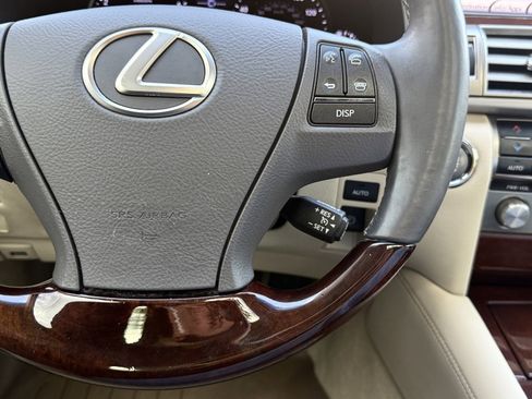 Used 2014 Lexus LS 460 image 26