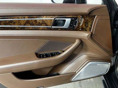 Certified 2021 Porsche Panamera Turbo S image 27