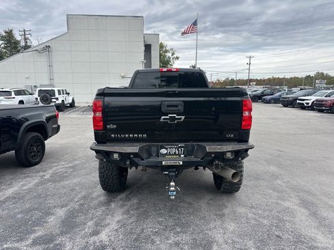 Used 2017 Chevrolet Silverado 2500 LTZ w/ Duramax Plus Package image 6