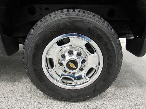 Used 2022 Chevrolet Silverado 2500 W/T w/ WT Convenience Package image 11