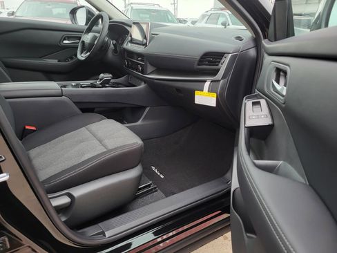 New 2026 Nissan Rogue SV image 12