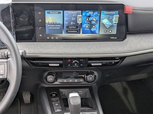 New 2026 Nissan Kicks SV image 11