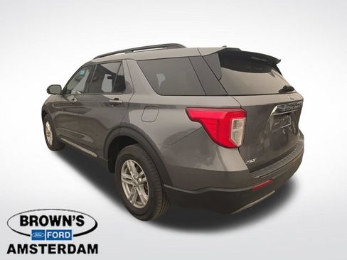 Used 2022 Ford Explorer XLT w/ Equipment Group 202A AWD/4WD image 6
