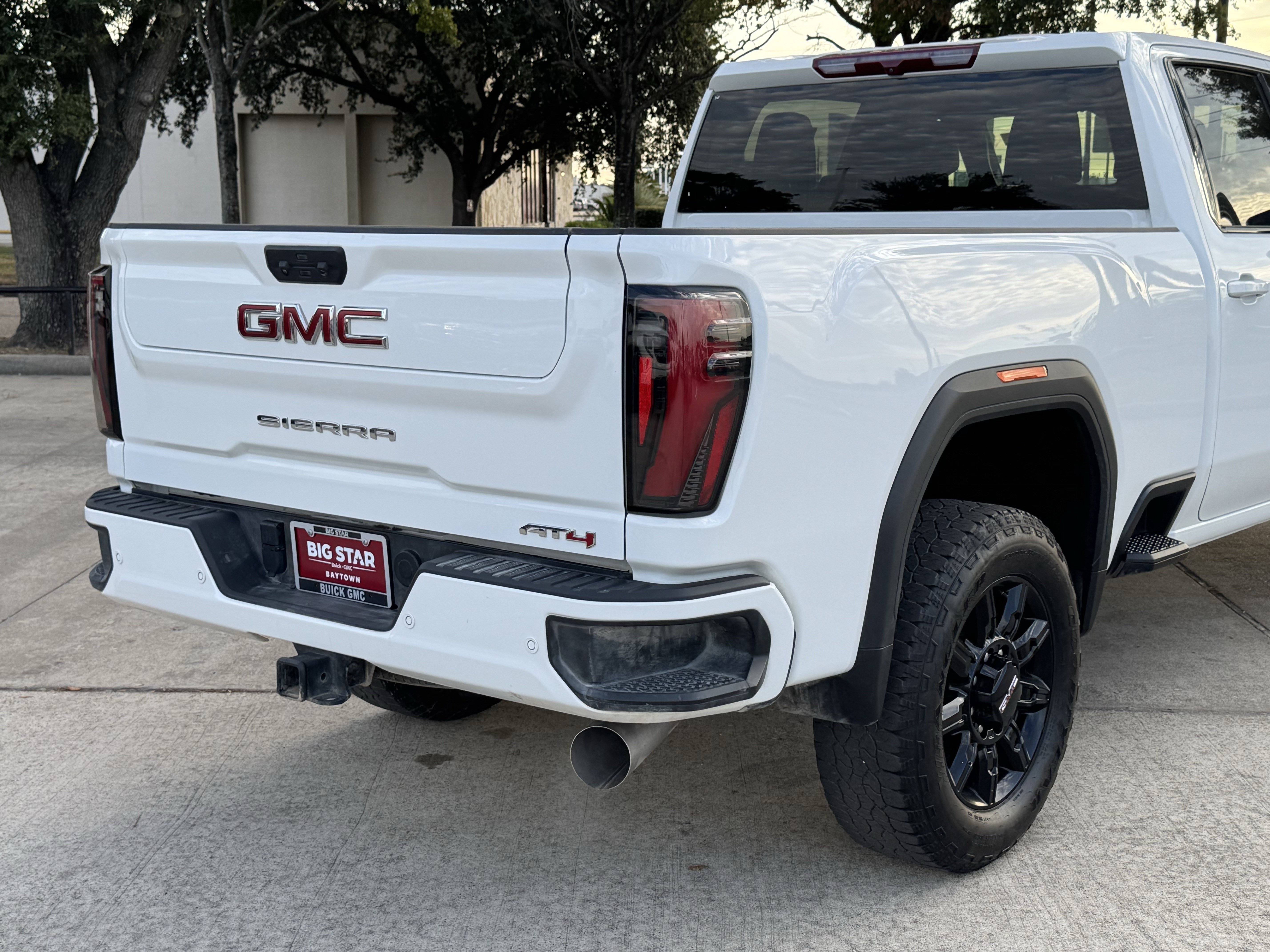 Used 2026 GMC Sierra 2500 AT4 AWD/4WD image 7