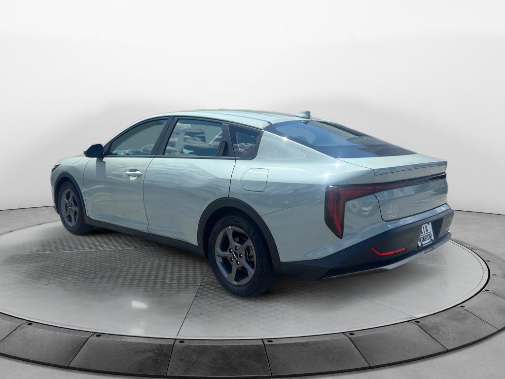 Used 2025 Kia K4 FWD image 5